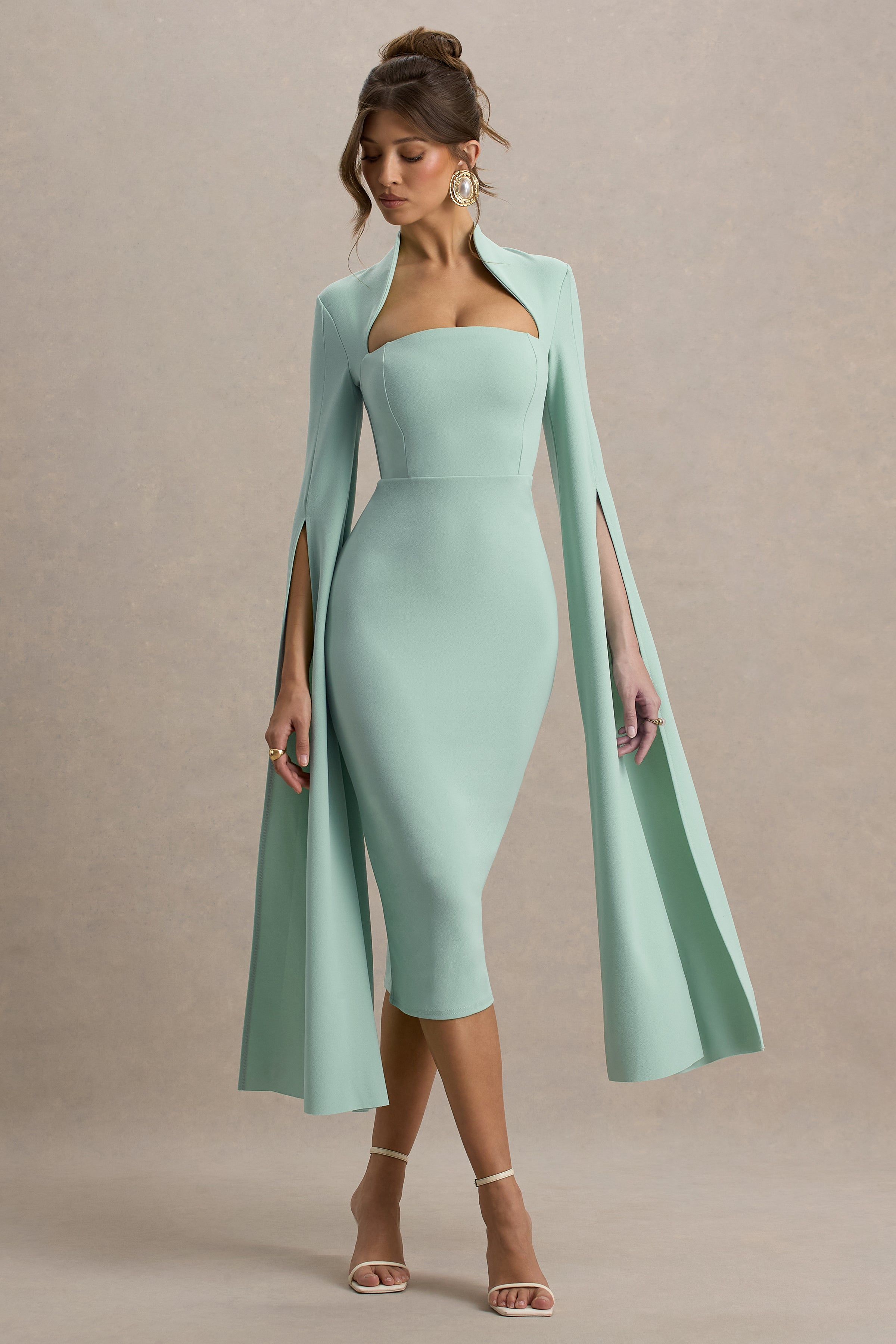 Linden | Light Green Fitted Cape-Sleeve Midi Dress