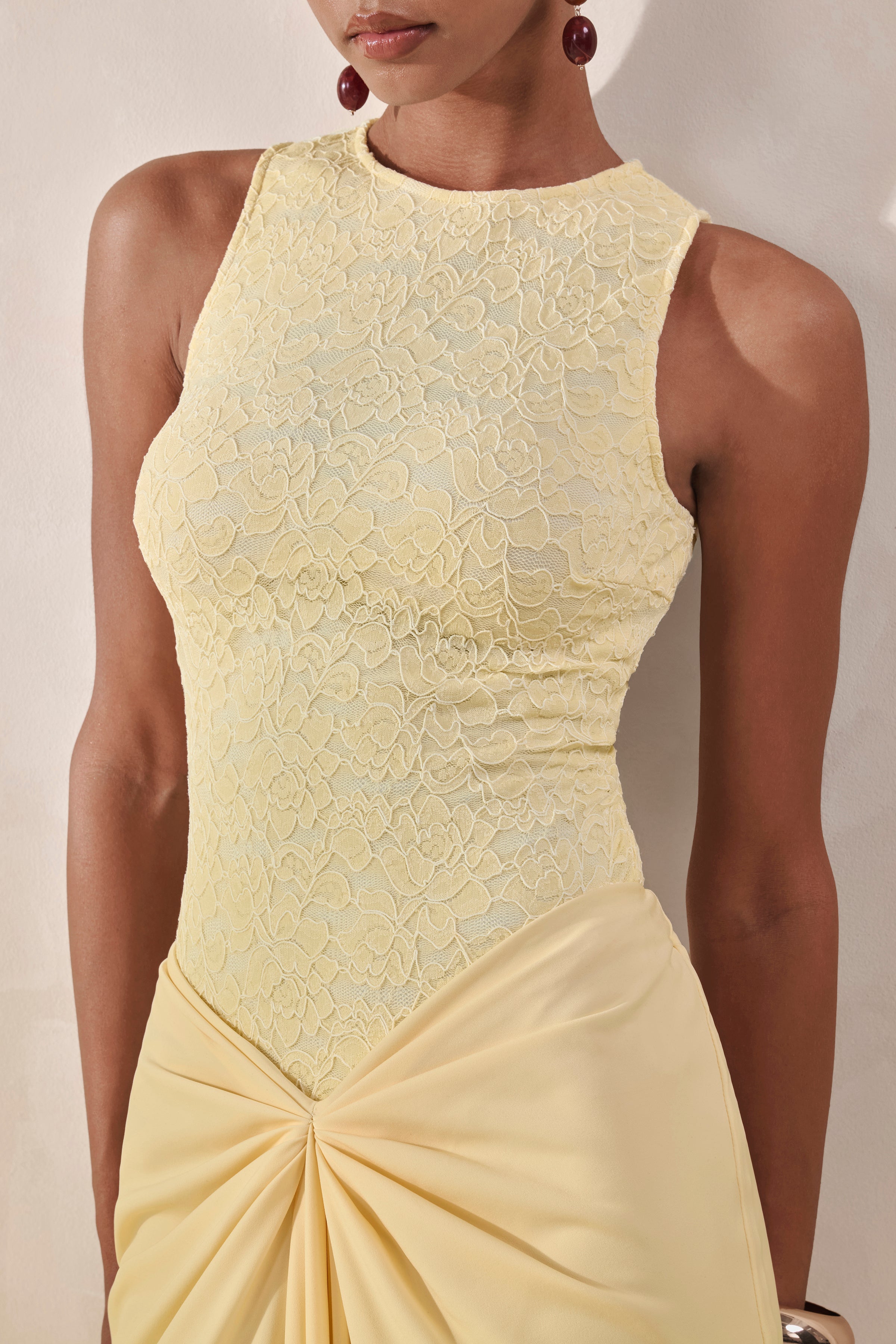 Serale | Lemon Lace Round-Neck Bodysuit