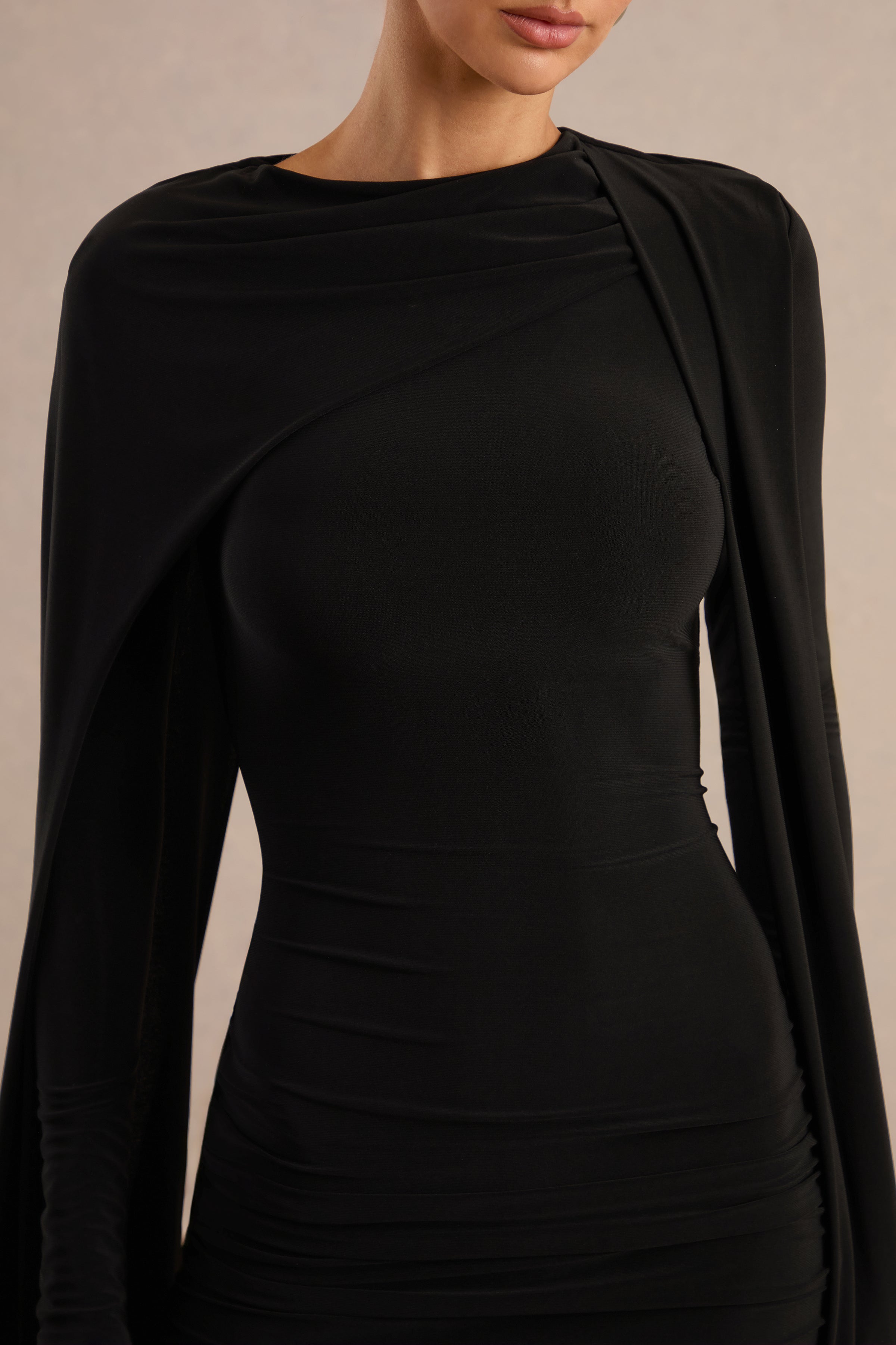 Ilse | Black Round-Neck Mini Dress With Cape